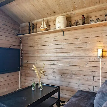 4 Person In Tatil Evi